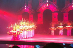 丽江苗族写真夜晚,苗族写真中的民族风情